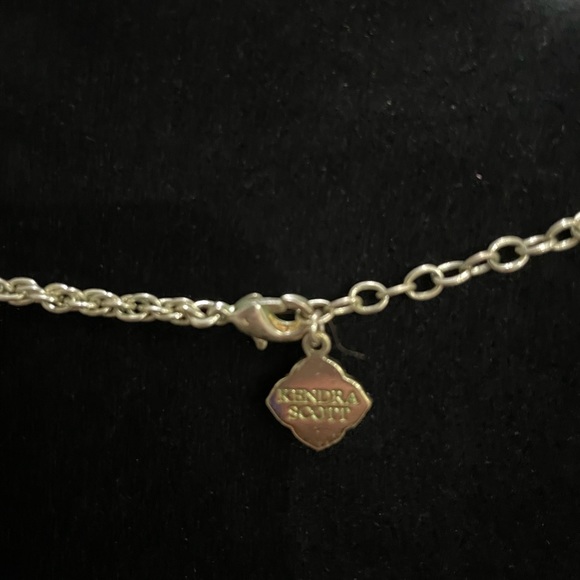 Kendra Scott Rayne Necklace - Picture 3 of 3